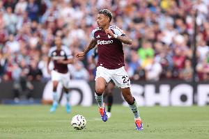 状态火热！近14场为维拉首发的比赛，罗杰斯7球4助直接参与11球