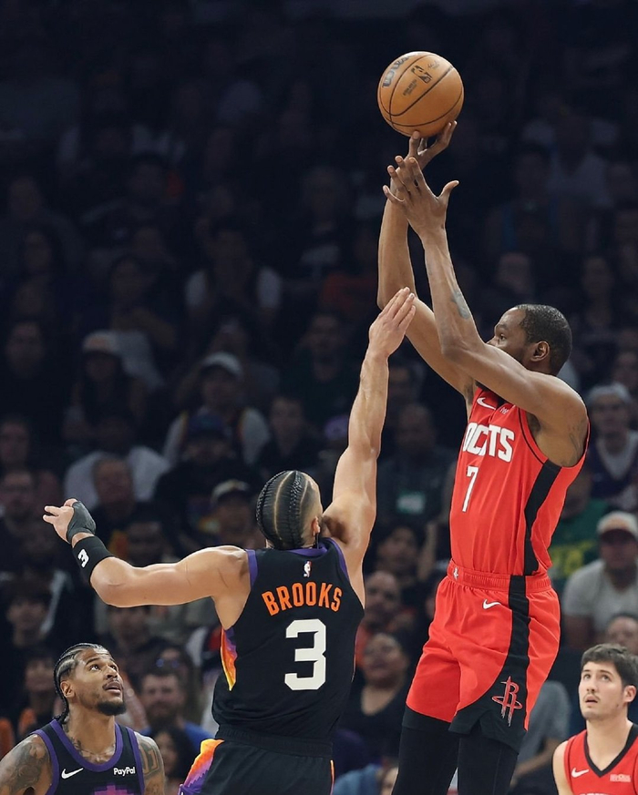 杜兰特称球队连胜势头良好但需保持专注|凯文·杜兰特|常规赛|火箭|运动员发声|菲尼克斯太阳队_新浪体育_新浪新闻